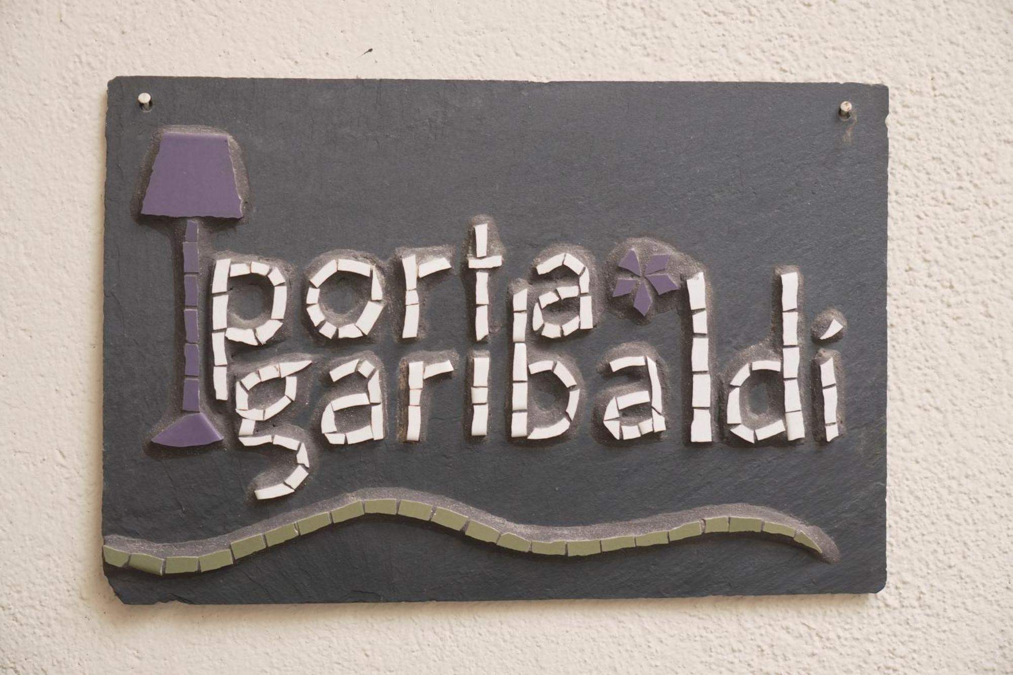 Porta Garibaldi * Milão